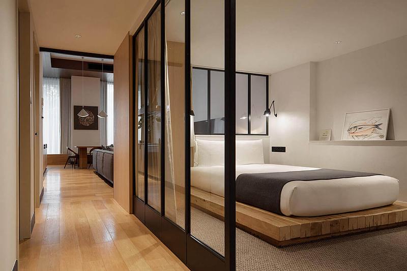 TRUNK(HOTEL)