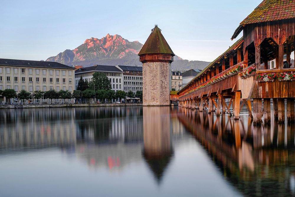 To discover: Chapel Bridge (Kapellbrücke) - Image 1