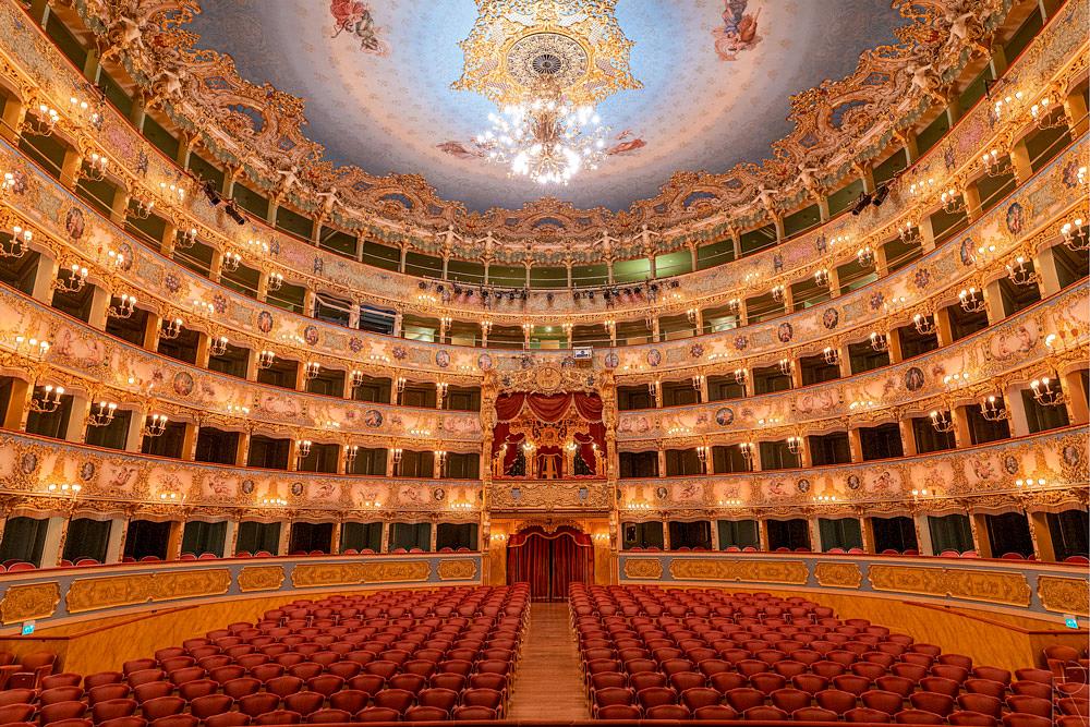 To discover: La Fenice - Image 1